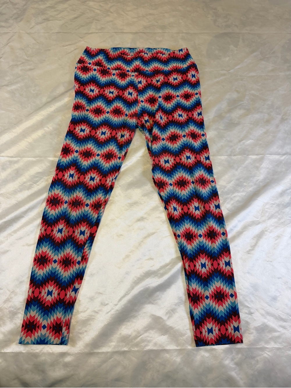 LuLaRoe Chevron Geo Leggings in Pink, Blue, Red